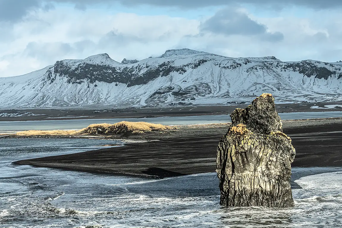 Dyrholaey cliffs, towards vik, iceland