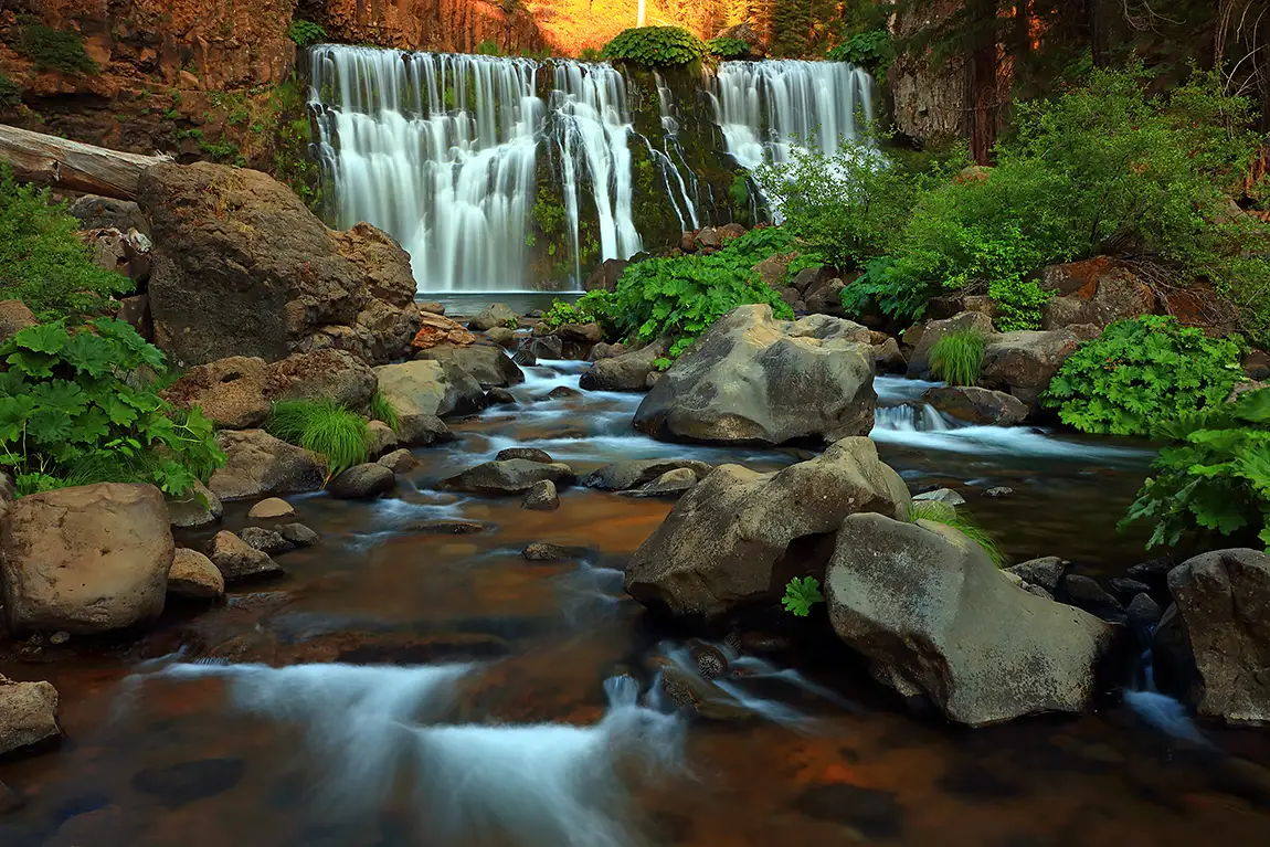 Middle mccloud falls, california, usa