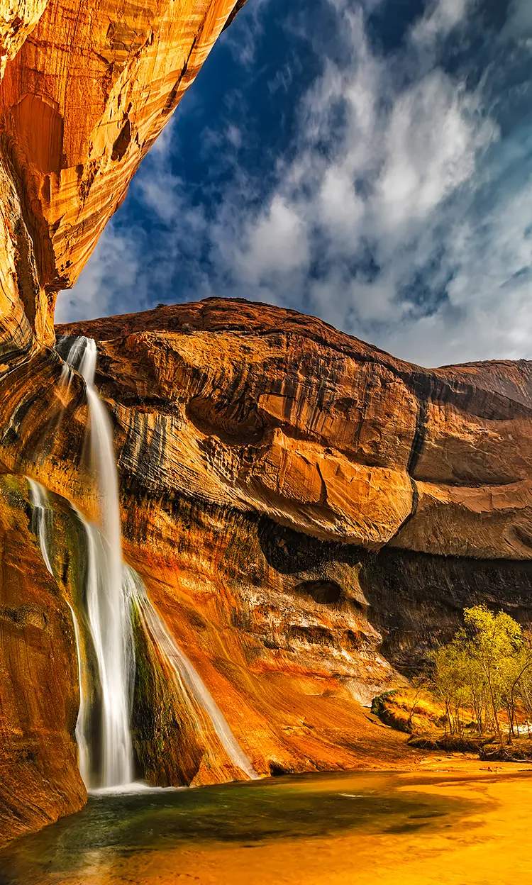 Calf creek morning light, lower calf creek falls, boulder, utah, usa