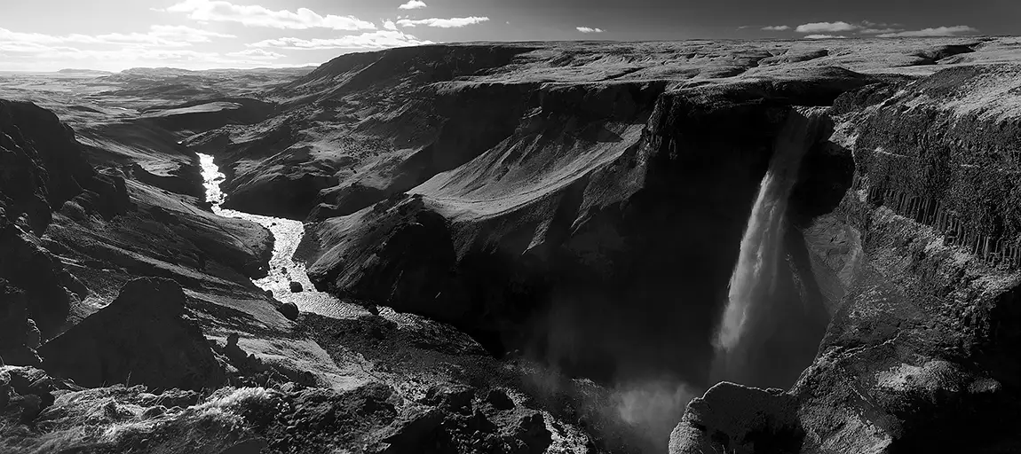 High winds, haifoss, iceland