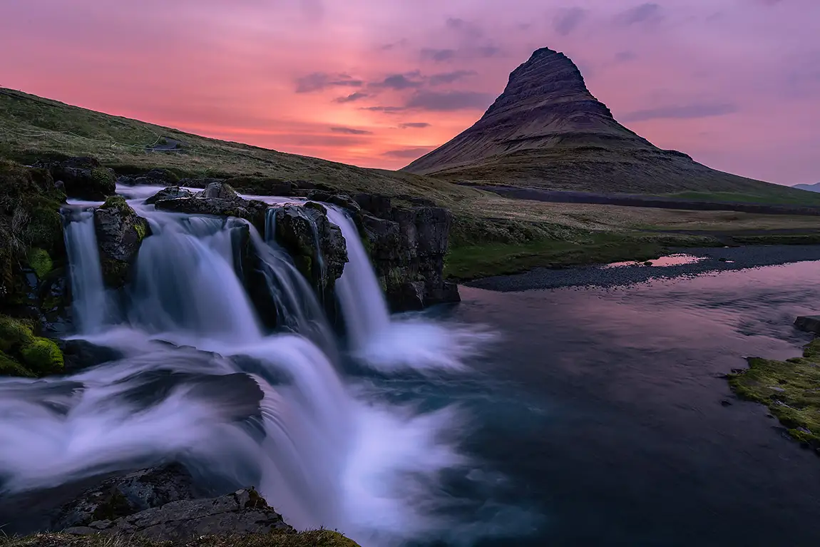 Midnight at kirkjufellsfoss, grundarfjordur, iceland