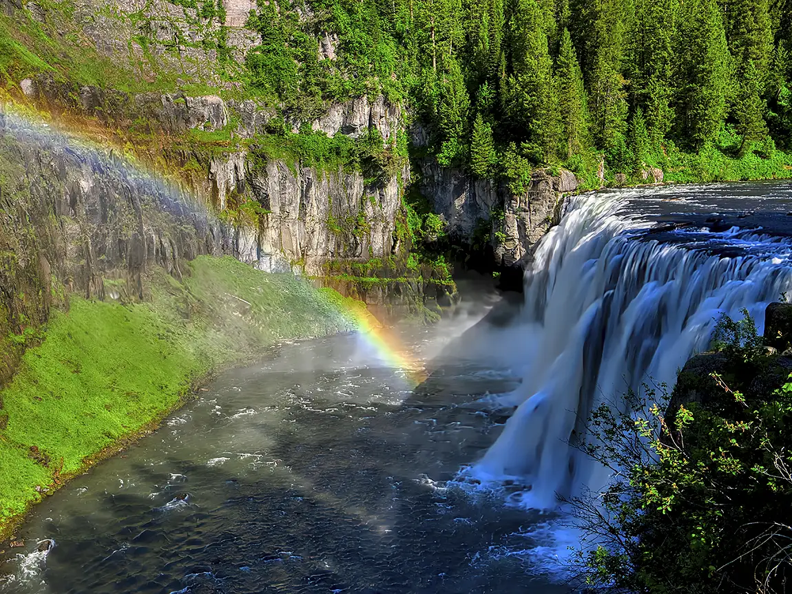 Upper mesa falls, idaho, usa