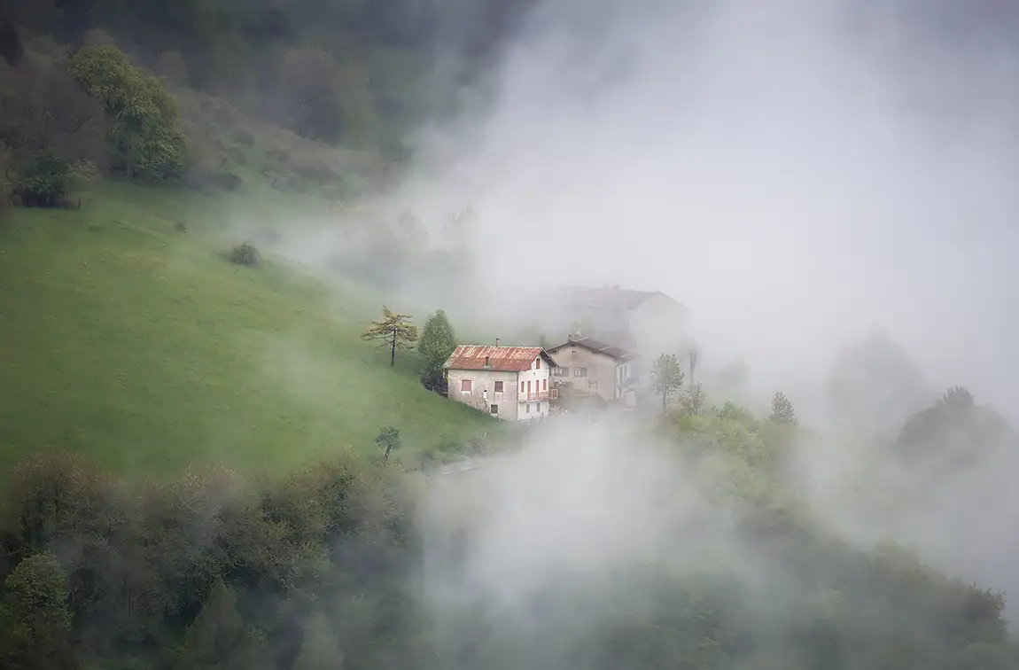 Farmhouse in the mist, foza, altopiano di asiago, italy
