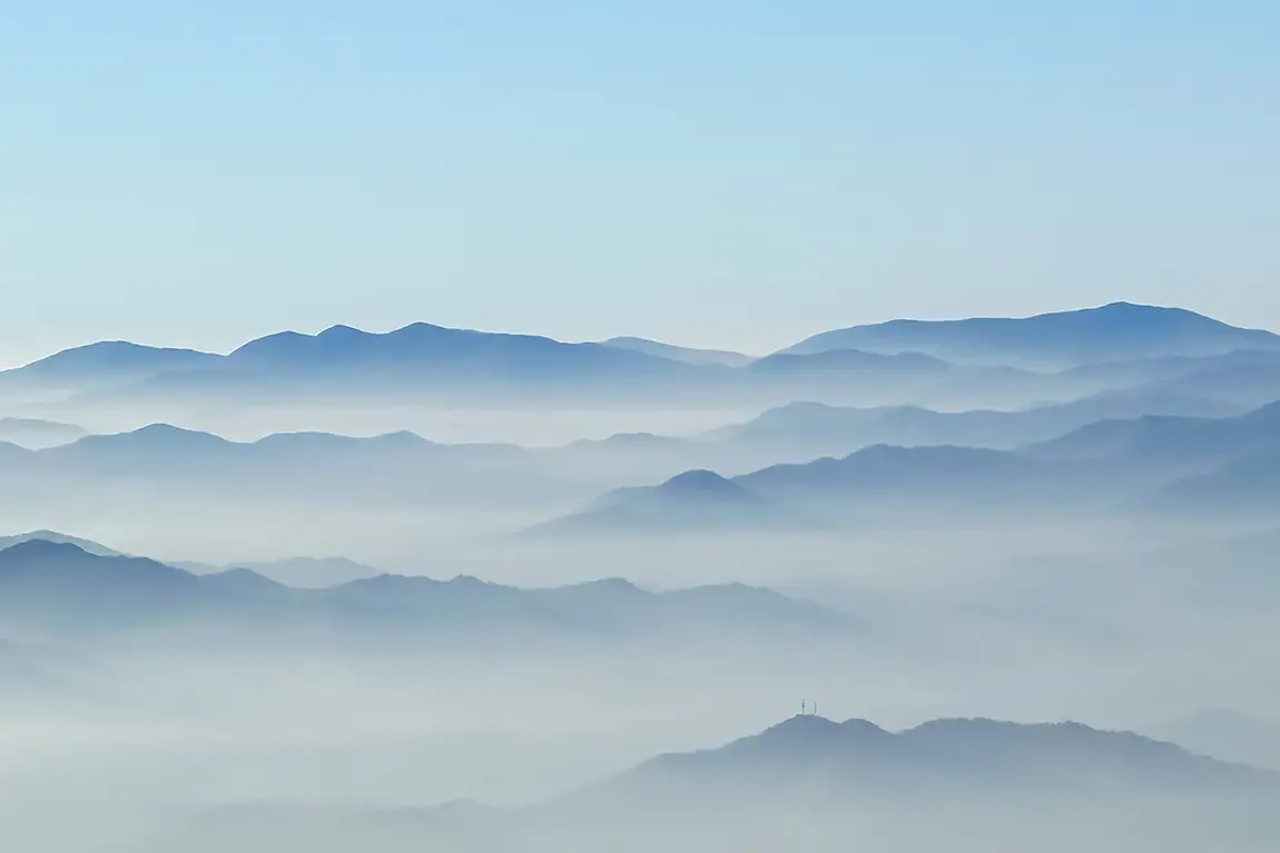 Frost and floating summits, great smoky mountains national park, nc:tn, usa