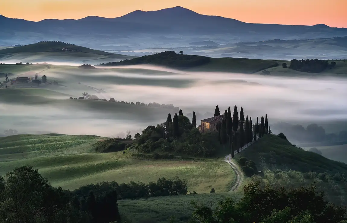Belvedere farm sunrise, podere belvedere, tuscany, italy