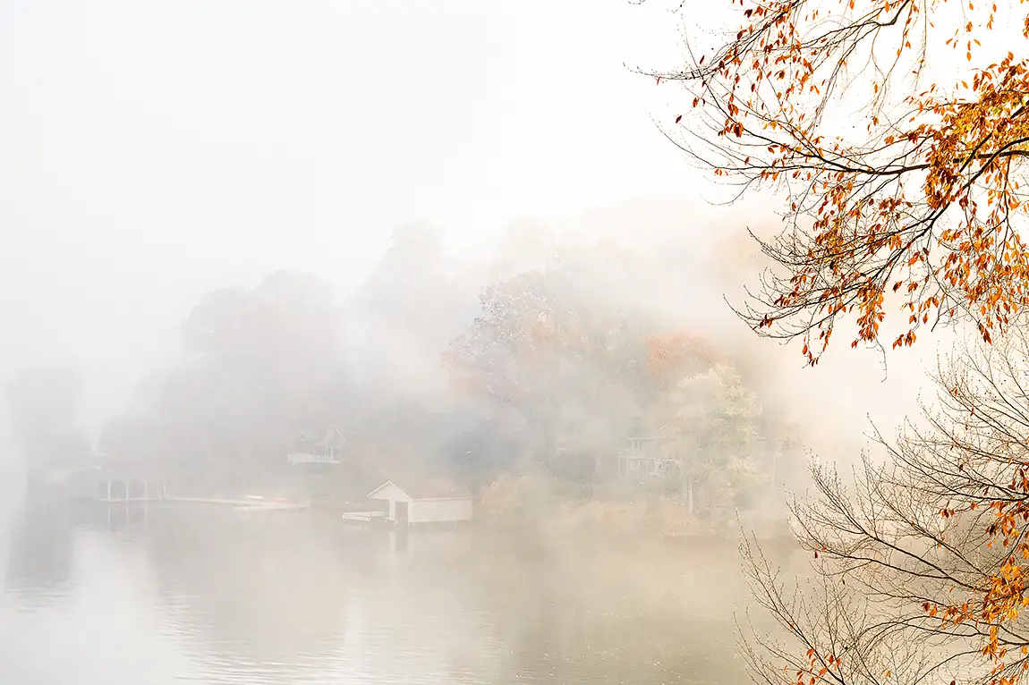 Emerging Autumn, Lake Lure, Rutherfordton, USA