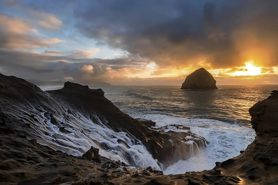 The Retreat, Cape Kiwanda, Pacific City, Oregon, USA