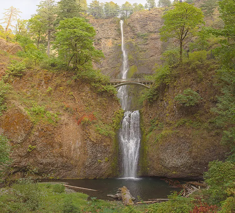 Multnomah Falls, Columbia River Gorge, Oregon, USA