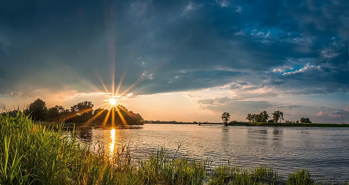 Sunset Star, Coulee Grou Beach, Montreal, Quebec, Canada