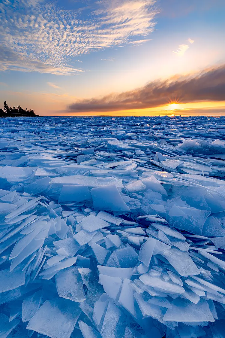 Ice Sunrise, Lake Superior, Duluth, Minnesota, USA