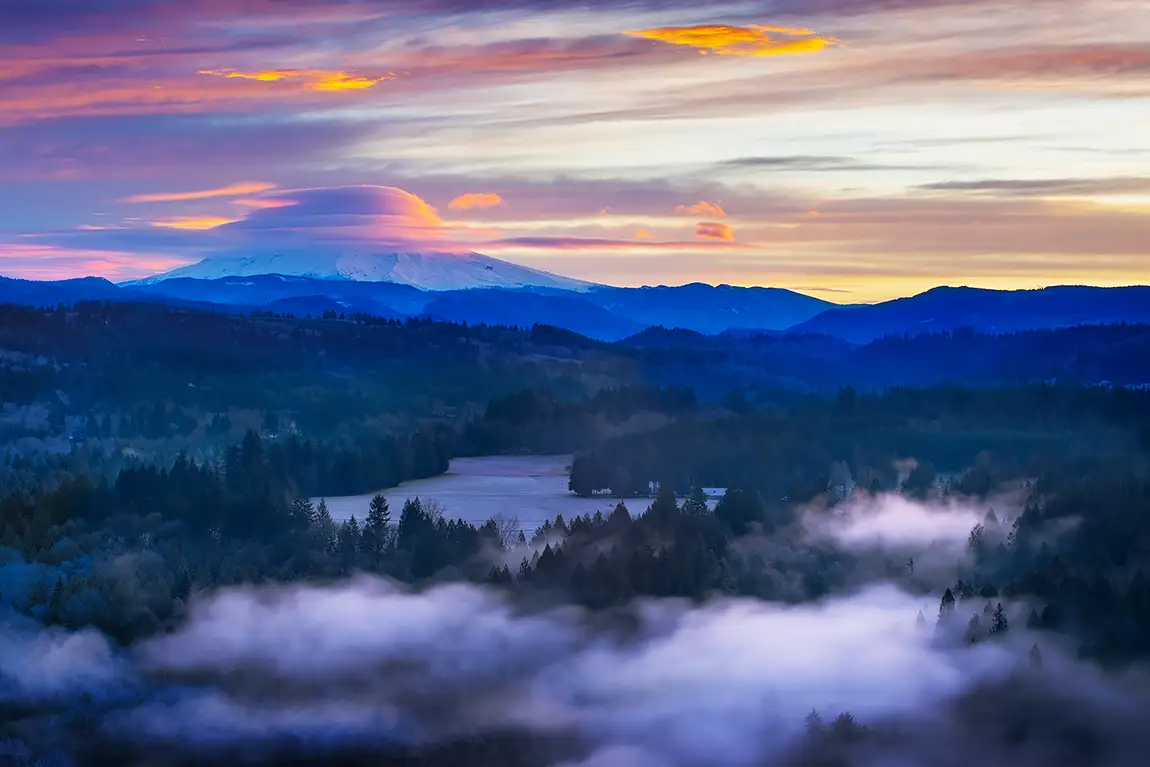 Lenticular Sunrise, Sandy, Clackamas County, Oregon, USA