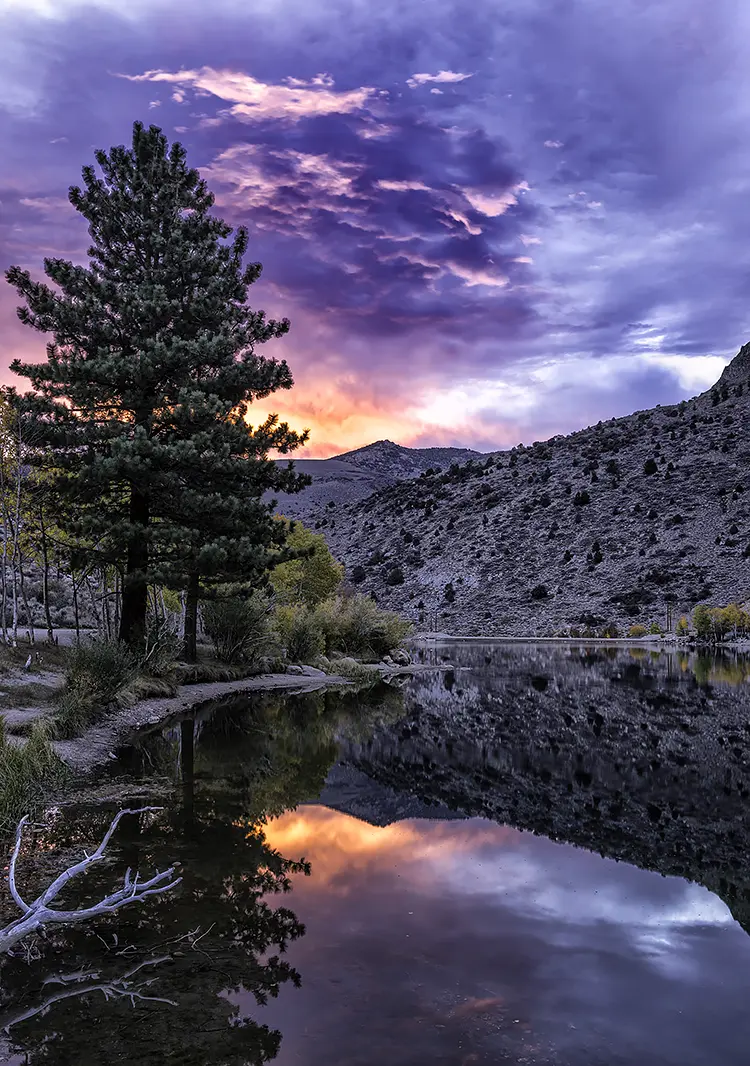 Sierra Mountain Lake, Eastern Sierra Mountains, CA, USA