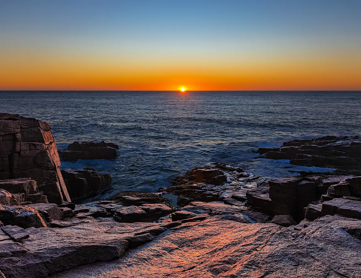 Tides Ember, Thunder Hole, Acadia National Park, Maine, USA