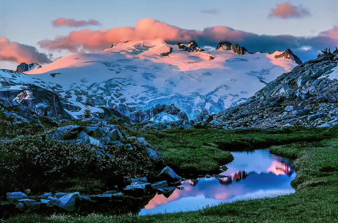 TMA Challenger Sunrise, North Cascades National Park, WA, USA