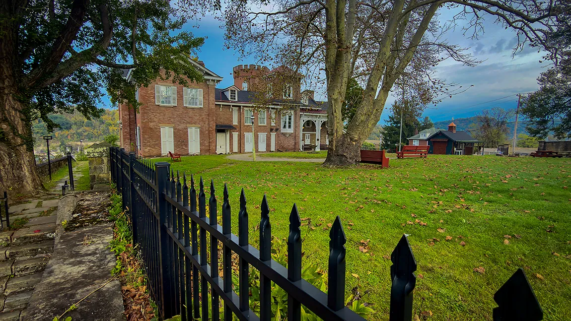 Autumn Secrets, Brownsville, Pennsylvania, USA