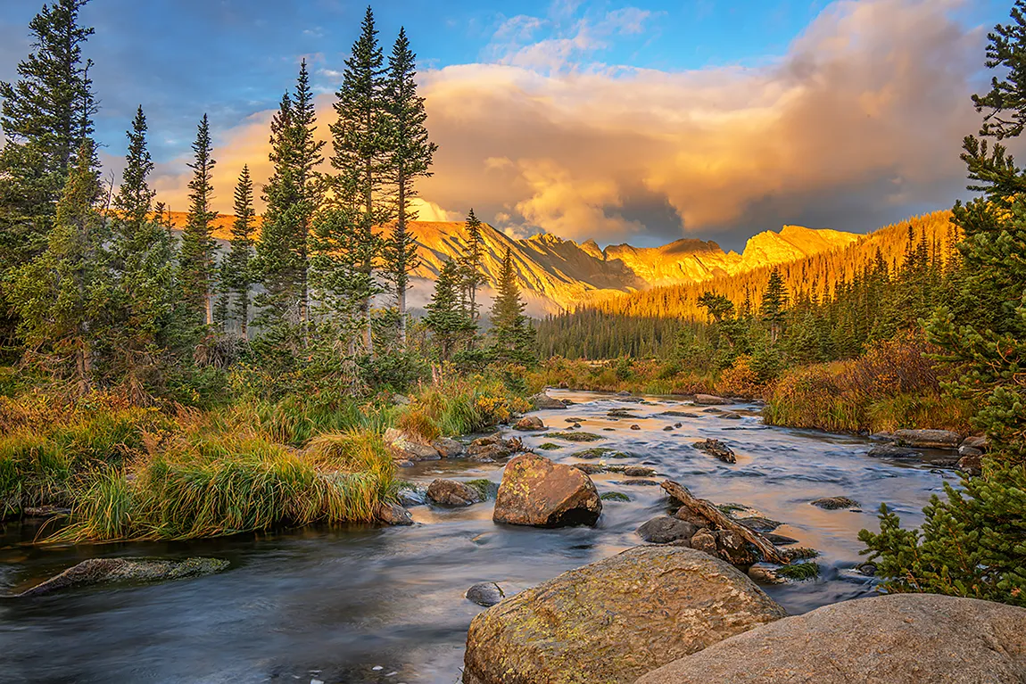 Long Lake Sunrise, Indian Peaks Wilderness, Colorado, USA copy