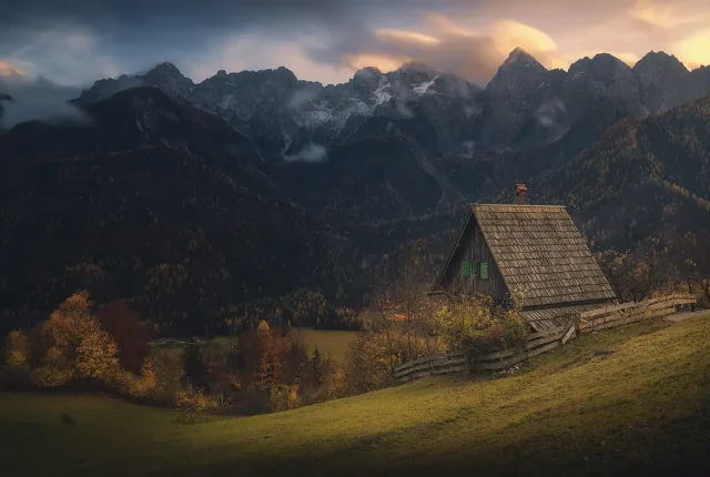 Autumn haven, sdrednji vrh, kranjska gora, slovenia