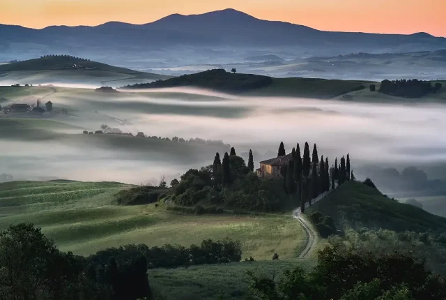 Belvedere farm sunrise, podere belvedere, tuscany, italy