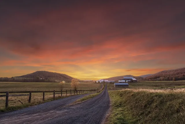 Big Valley Sunset, Milroy, Pennsylvania, USA
