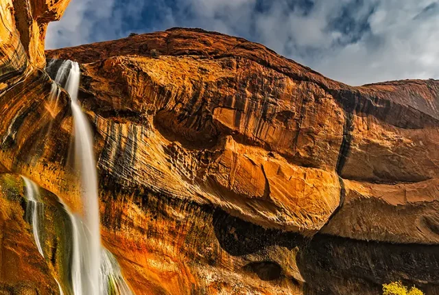 Calf creek morning light, lower calf creek falls, boulder, utah, usa