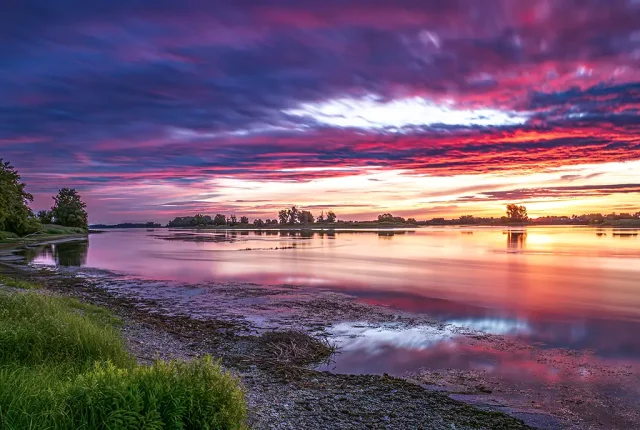 Colorful Sunrise, Plage de l’Est, Montreal Quebec, Canada