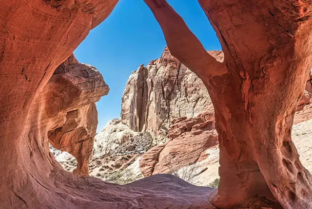 Desert Arches, Valley of Fire State Park, Nevada, USA