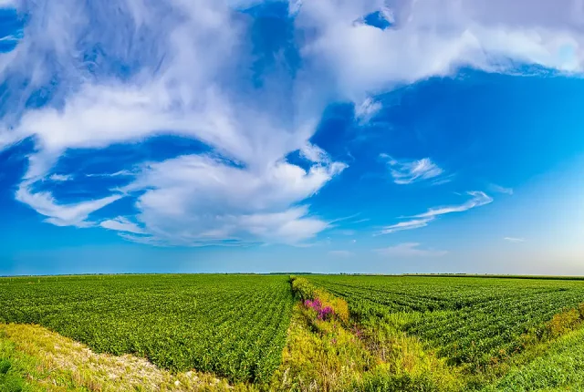 Fancy clouds, st barthelemy, quebec, canada
