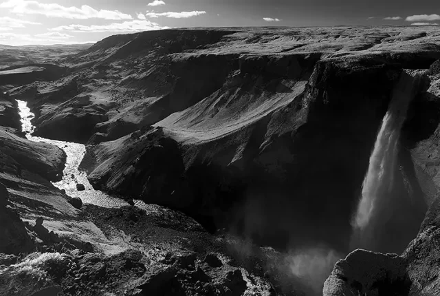 High winds, haifoss, iceland