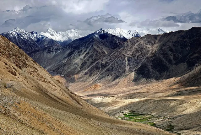 Karakoram mountain range, ladakh, india