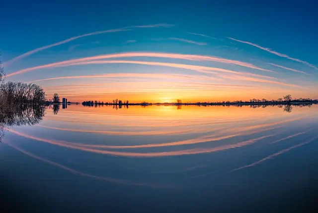 Morning Curves, Plage de l’Est, Montreal, Quebec, Canada