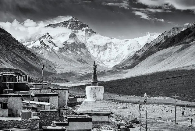 Mount everest from rongbuk monastery, rongbuk, shigatse prefecture, tibet