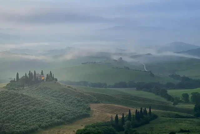 Podere belvedere in morning light, san quirico d'orcia, tuscany, italy