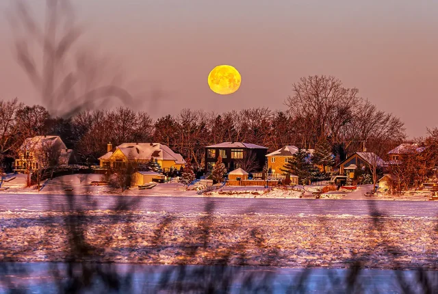 Setting Moon, Riviere Des Prairies, Montreal, Quebec, Canada
