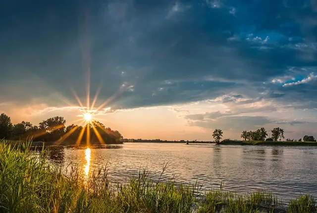 Sunset Star, Coulee Grou Beach, Montreal, Quebec, Canada
